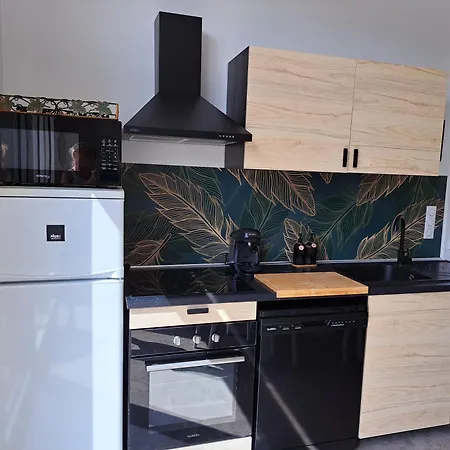 A La Source * Saint-Medard-de-Guizieres